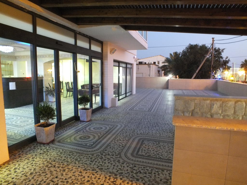 Sea Hotel And Restaurant Nahariya Exterior foto